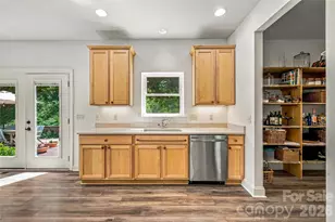 820 Merrills Cove Rd, Asheville, NC 28803 - Photo 18