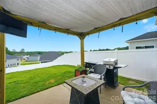 1420 Wildflower St, Newton, NC 28658 - Photo 24