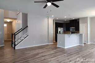 2520 Alyssa Ln, Charlotte, NC 28208 - Photo 2