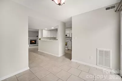 11009 Carmel Crossing Road, Charlotte, NC 28226 - Photo 6