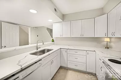 11009 Carmel Crossing Road, Charlotte, NC 28226 - Photo 10