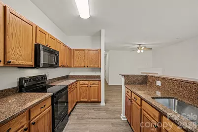 7763 Abigail Glen Drive, Charlotte, NC 28212 - Photo 8