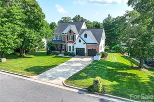 910 44th Ave Ct NE, Hickory, NC 28601 - Photo 4