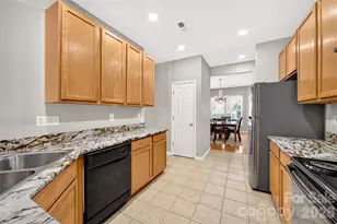 9907 Portaferry Dr, Charlotte, NC 28213 - Photo 14