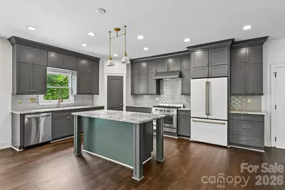 5609 Camilla Drive, Charlotte, NC 28226 - Photo 2