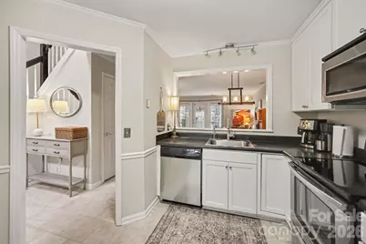 8205 Tradd Court, Charlotte, NC 28210 - Photo 10