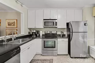 8205 Tradd Ct, Charlotte, NC 28210 - Photo 8