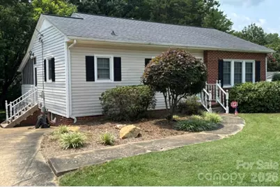 1404 23rd Avenue NE, Hickory, NC 28601 - Photo 4