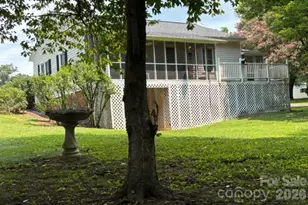 1404 23rd Ave NE, Hickory, NC 28601 - Photo 8