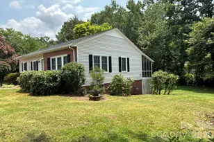 1404 23rd Ave NE, Hickory, NC 28601 - Photo 10