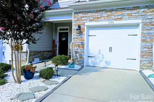 626 Altamonte Dr, Clover, SC 29710 - Photo 2