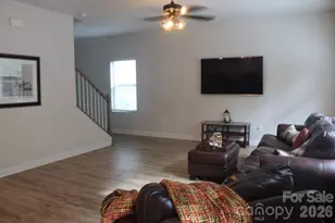 6116 Hailstone Rd, Charlotte, NC 28215 - Photo 6
