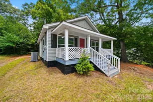 411 Orange St, Shelby, NC 28150 - Photo 2
