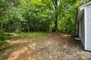 411 Orange St, Shelby, NC 28150 - Photo 24