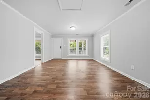 411 Orange St, Shelby, NC 28150 - Photo 8