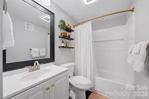 209 S King St, Morganton, NC 28655 - Photo 14