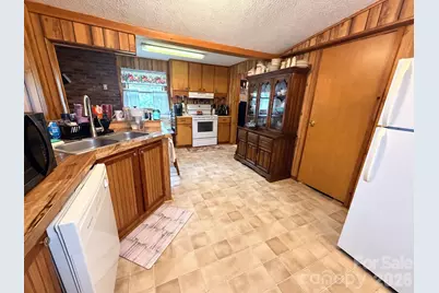 139 N Ridge Drive, Waynesville, NC 28785 - Photo 8