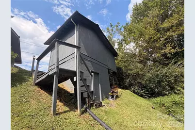 139 N Ridge Drive, Waynesville, NC 28785 - Photo 4