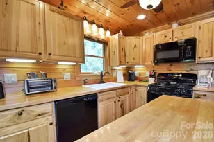 2257 Quiet Creek Ln, Lenoir, NC 28645 - Photo 10