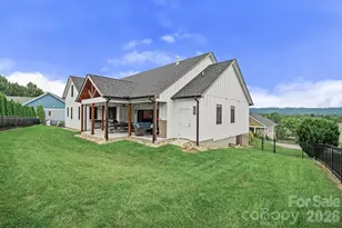 559 Blacksmith Run Dr, Hendersonville, NC 28792 - Photo 28