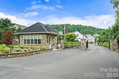 559 Blacksmith Run Drive, Hendersonville, NC 28792 - Photo 34
