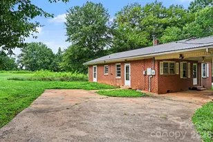 2333 Washburn Rd, Shelby, NC 28150 - Photo 2