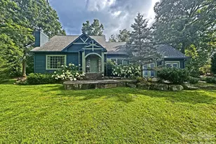 22 Bittersweet Ln, Asheville, NC 28805 - Photo 2