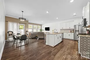 616 Altamonte Dr, Lake Wylie, SC 29710 - Photo 4