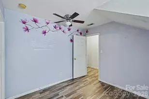 2729 Meadow Knoll Dr, Charlotte, NC 28269 - Photo 16