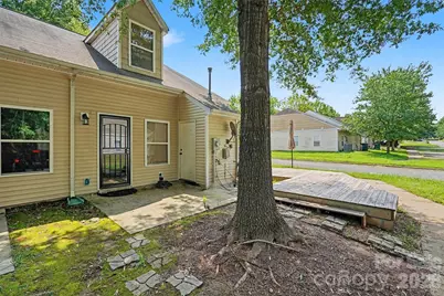 2729 Meadow Knoll Drive, Charlotte, NC 28269 - Photo 32