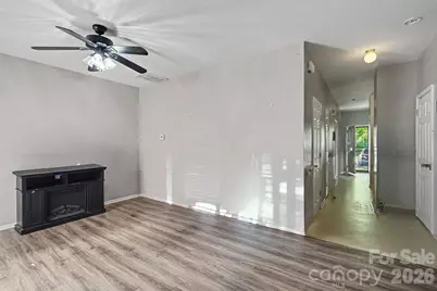 2729 Meadow Knoll Drive, Charlotte, NC 28269 - Photo 8