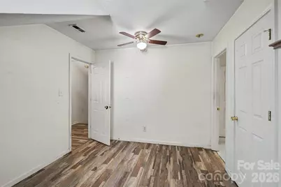 2729 Meadow Knoll Drive, Charlotte, NC 28269 - Photo 22