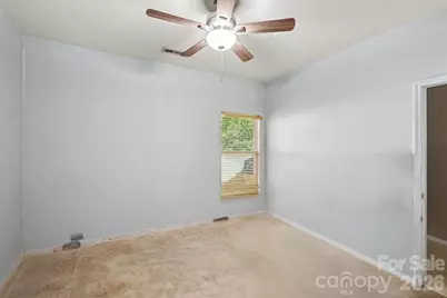 2729 Meadow Knoll Drive, Charlotte, NC 28269 - Photo 20