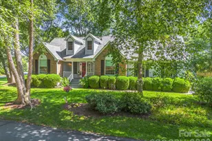 9 Kingfisher Ln, Mills River, NC 28759 - Photo 2