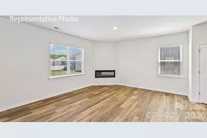 1437 7th Street Drive NE, Hickory, NC 28601 - Photo 4