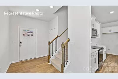 1437 7th Street Drive NE, Hickory, NC 28601 - Photo 2