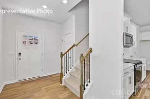 1437 7th St Dr NE, Hickory, NC 28601 - Photo 2