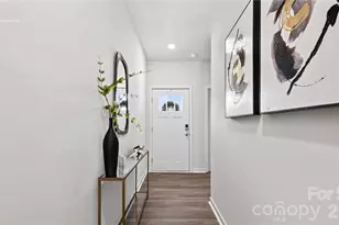 1441 7th St Dr NE, Hickory, NC 28601 - Photo 2