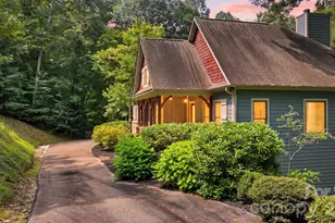 130 Cross Vine Dr, Tuckasegee, NC 28783 - Photo 2