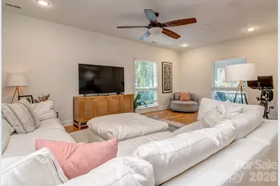 1221 Kennon Street, Charlotte, NC 28205 - Photo 8