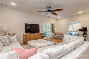 1221 Kennon St, Charlotte, NC 28205 - Photo 8