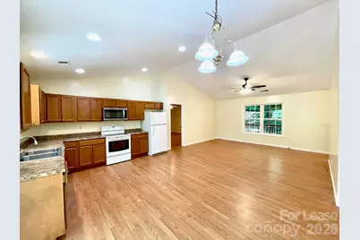 141 Center Street, Black Mountain, NC 28711 - Photo 6