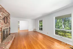 38 Forest View Dr, Asheville, NC 28804 - Photo 6