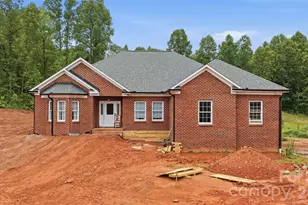 3242 Cornwell Dr, Morganton, NC 28655 - Photo 2