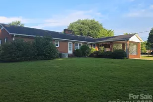 401 S Hickory St, Pageland, SC 29728 - Photo 2