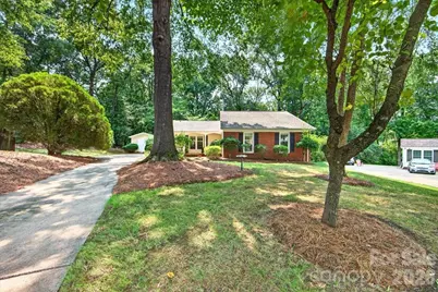 2703 Bremer Court, Charlotte, NC 28210 - Photo 2
