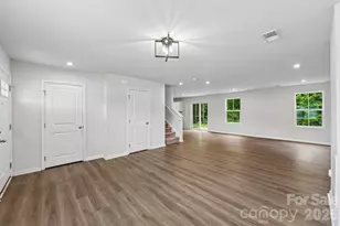 6931 Ludell Ln, Charlotte, NC 28215 - Photo 6