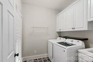 3833 Denmeade Dr, Charlotte, NC 28269 - Photo 22