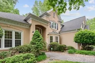 3833 Denmeade Dr, Charlotte, NC 28269 - Photo 2