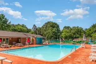 4824 Farm Pond Ln, Charlotte, NC 28212 - Photo 10